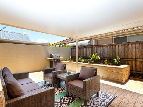 Stockmans Way 2-3 - Tourism Noosa 3