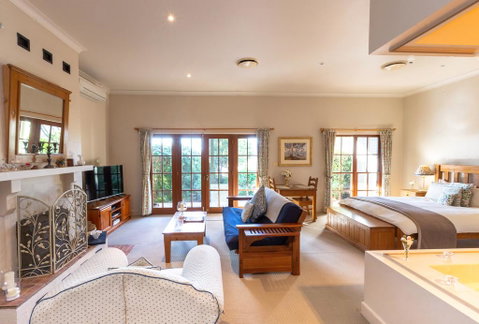 Strathearn Park Lodge - Tourism Noosa 0