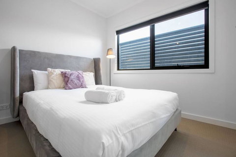 Stunning 3Beds Near Knox Shopping Centro@Wantirna - Tourism Noosa 1