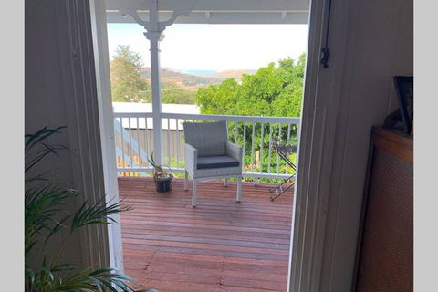 Stunning Queenslander - Tourism Noosa 3