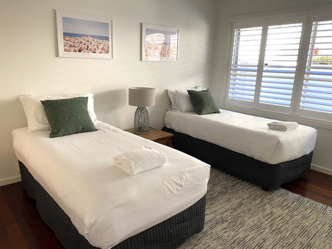 Sundecks - Tourism Noosa 2