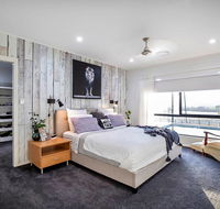 Sunset Penthouse Couples Retreat close to Airlie Beach Champagne on arrival - Tourism Noosa