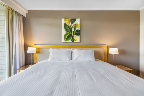 Super Convenient Apartment With Garden Views - Tourism Noosa 1