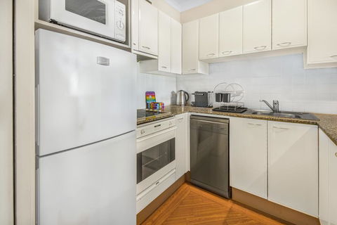 Super Convenient Apartment With Garden Views - Tourism Noosa 3