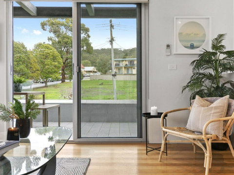 SURF CENTRAL - Wifi, Double Garage & Smack Bang In The Middle Of Town - Tourism Noosa 2