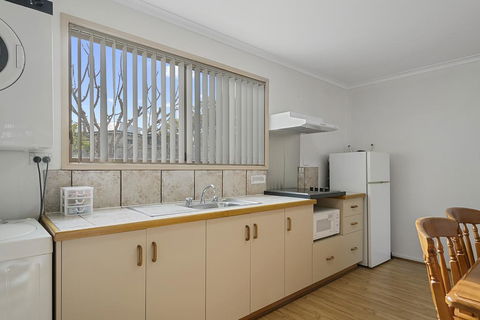 SWANSEA VILLAS - Tourism Noosa 3