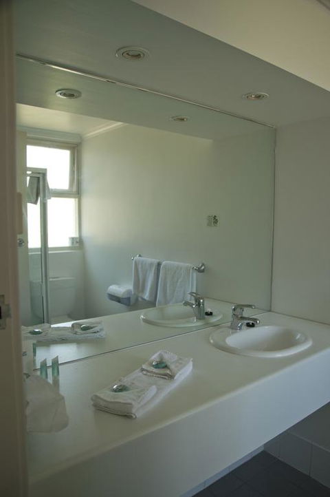 Taft Motor Inn - Tourism Noosa 3