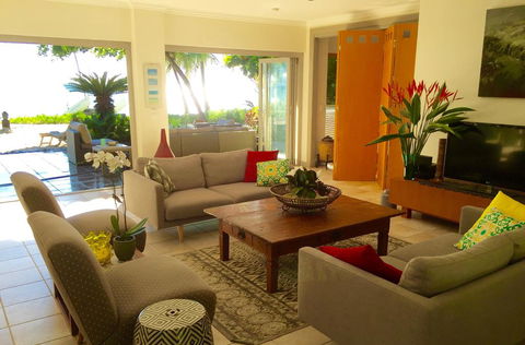 Tali Oak Beach House - Tourism Noosa 1