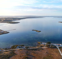 Tall Pines Beach House at Mount Dutton Bay part of Coffin Bay waterways - Tourism Noosa