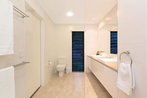 Tama Ridge Eco Retreat - Tourism Noosa 2