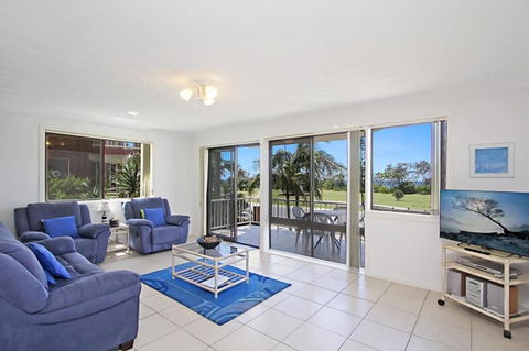 TAMARIND 2 KINGSCLIFF - Tourism Noosa 0
