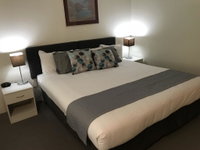 Tea Gardens Motel
