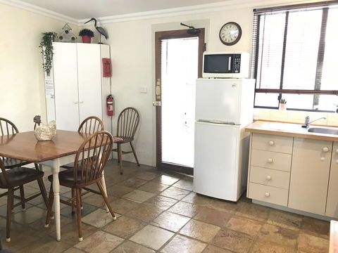 The Apartment - Moyston - Tourism Noosa 2