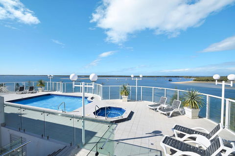 The Atrium Resort - Tourism Noosa 0