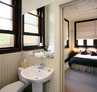 The Bank Guesthouse - Tourism Noosa