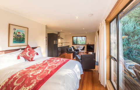 Parnella Kettering - Tourism Noosa 3