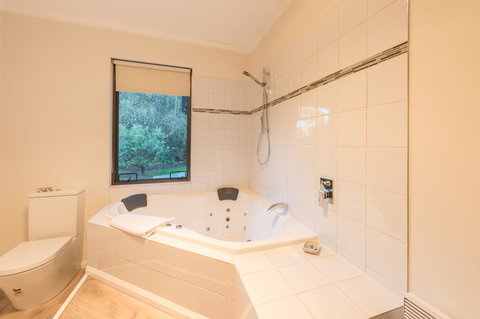 Parnella Kettering - Tourism Noosa 16