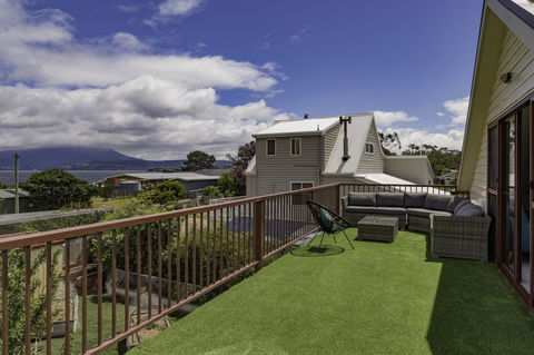 South Arm Luxury Loft - Tourism Noosa 6