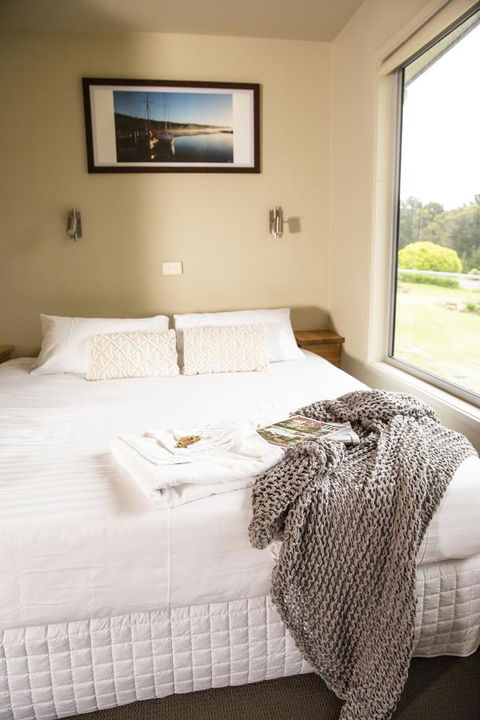 Little Norfolk Bay Events And Chalets - Tourism Noosa 7