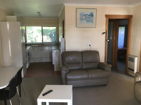 Willaway Motel Apartments - Tourism Noosa 1