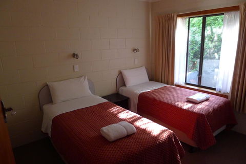 Willaway Motel Apartments - Tourism Noosa 13