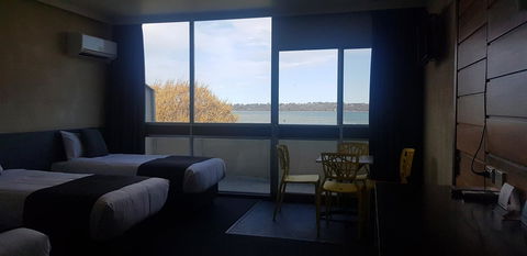 Bayside Hotel - Tourism Noosa 5