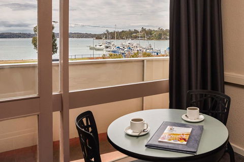 Bayside Hotel - Tourism Noosa 15