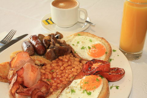 Bayside Hotel - Tourism Noosa 3