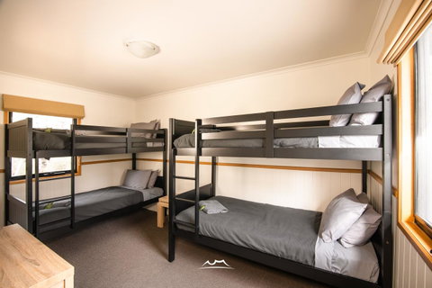Cradle Mountain Wilderness Village - Tourism Noosa 1