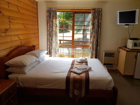 Cradle Forest Inn - Tourism Noosa 6