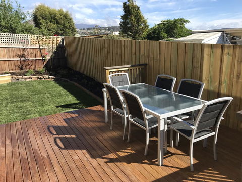 Self Contained Beach View Apartment - Tourism Noosa 15