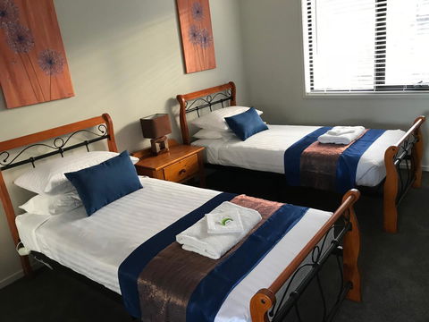 Self Contained Beach View Apartment - Tourism Noosa 12