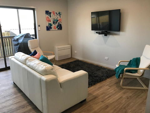 Self Contained Beach View Apartment - Tourism Noosa 13