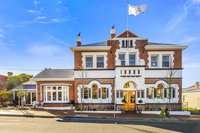 Book Cygnet Accommodation Vacations Tourism Noosa Tourism Noosa