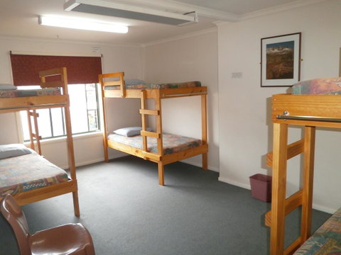 Launceston Backpackers - Tourism Noosa 2
