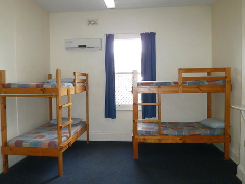 Launceston Backpackers - Tourism Noosa 5