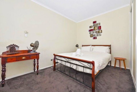 Launceston CBD Abode - Tourism Noosa 7