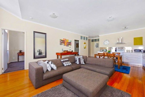 Launceston CBD Abode - Tourism Noosa 3
