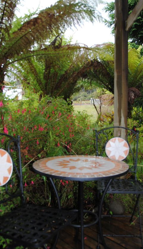 The Wombat Cottage - Tourism Noosa 5