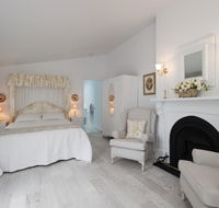 White Dove Cottage Bed and Breakfast - Tourism Noosa