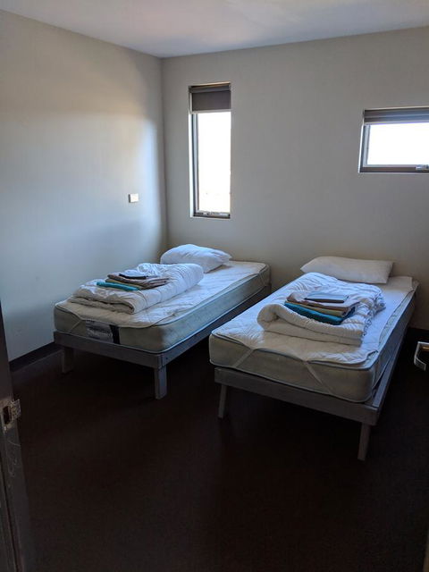 Swansea Backpacker Lodge - Tourism Noosa 1