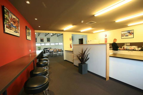 Swansea Backpacker Lodge - Tourism Noosa 10