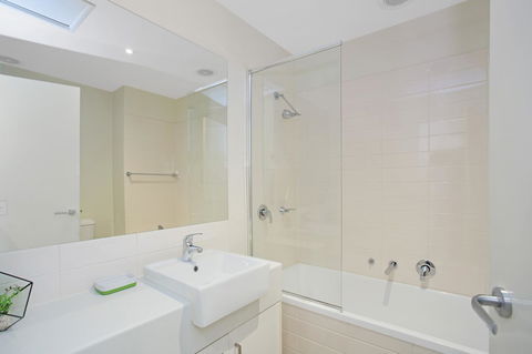 Astra Apartments Glen Waverley @Springvale RD - Tourism Noosa 17