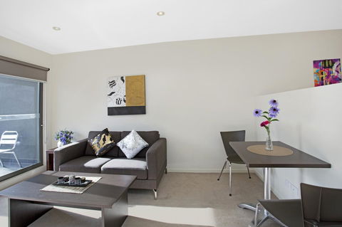 Astra Apartments Glen Waverley @Springvale RD - Tourism Noosa 9