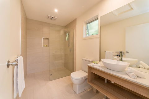 Boathouse Resort Studios And Suites - Tourism Noosa 24