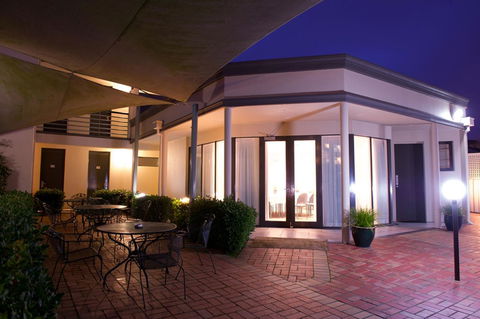 The Waverley International Hotel - Tourism Noosa 29