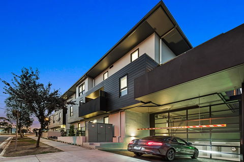 Manhattan Apartments - Notting Hill - Tourism Noosa 30