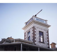 Hotel Sorrento - Tourism Noosa