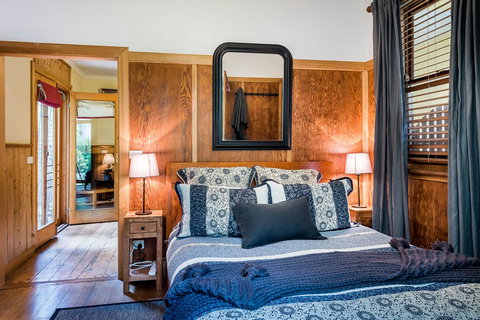 Avalon House - Tourism Noosa 44