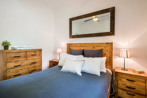 Avalon House - Tourism Noosa 5